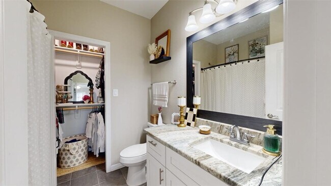 Building Photo - 2155 Big River St