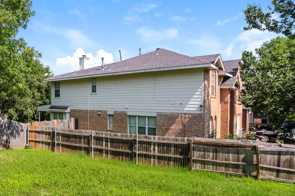 Building Photo - 3404 Roddy Dr