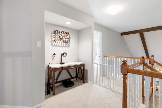 Building Photo - 51 Silver Bayou Ct