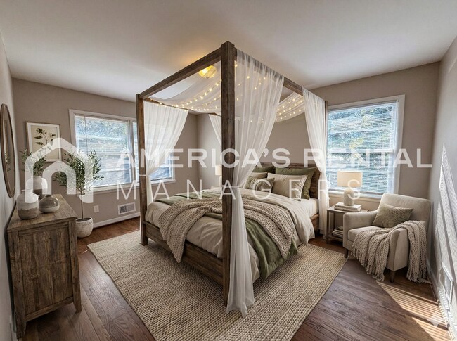 Building Photo - Half-Month Off Move-in Special! Cozy & Convenient 3-Bedroom Home for Rent! SECTION 8 FREINDLY!