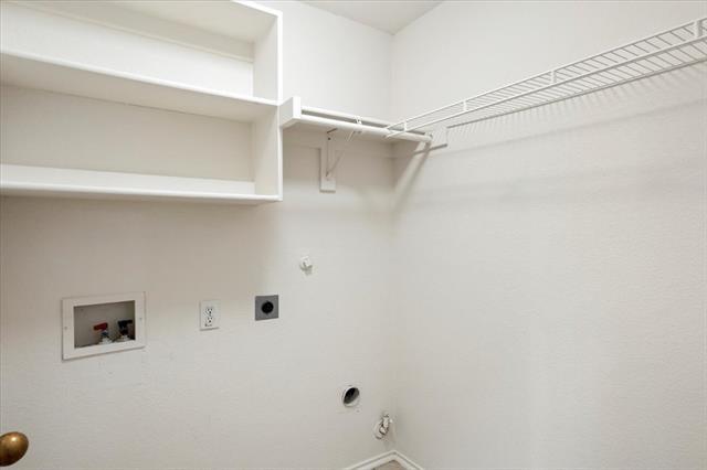 Building Photo - 7225 Chinquapin Dr