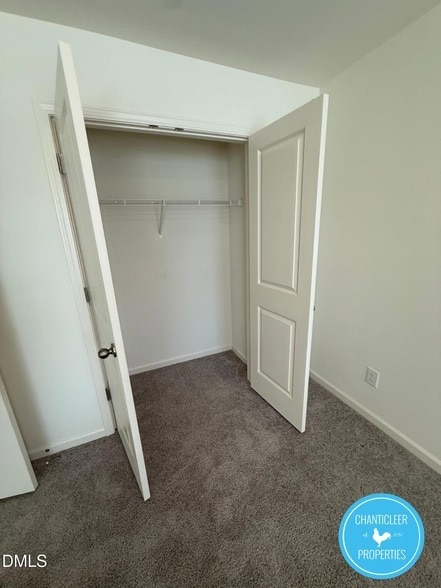 Building Photo - 329 Spaight Acrs Wy