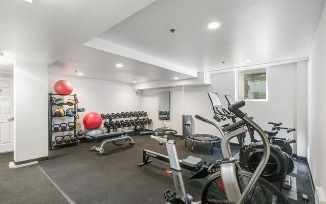 Building Photo - Charming One-Bedroom near Downtown Seattle!!!