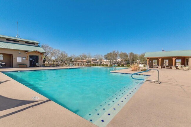 Building Photo - 30469 N Plantation Dr