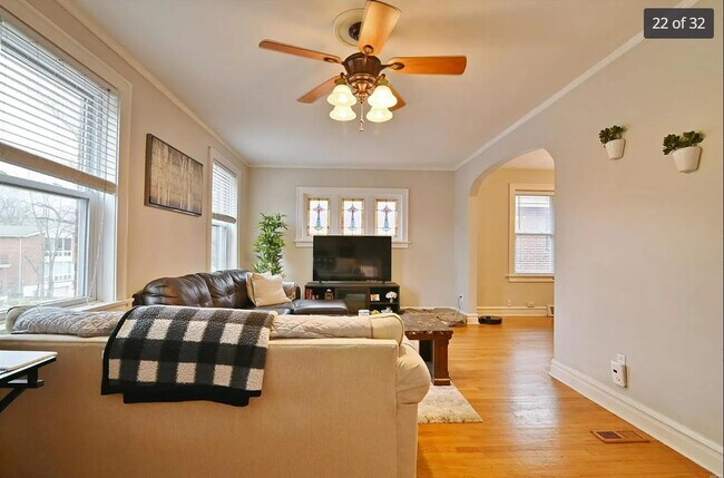 Building Photo - 7019 Dartmouth Ave