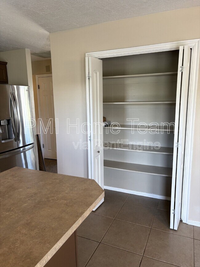 Building Photo - 4440 S 2750 W