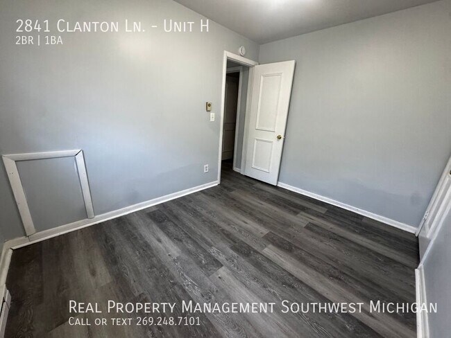 Building Photo - 2841 Clanton Ln