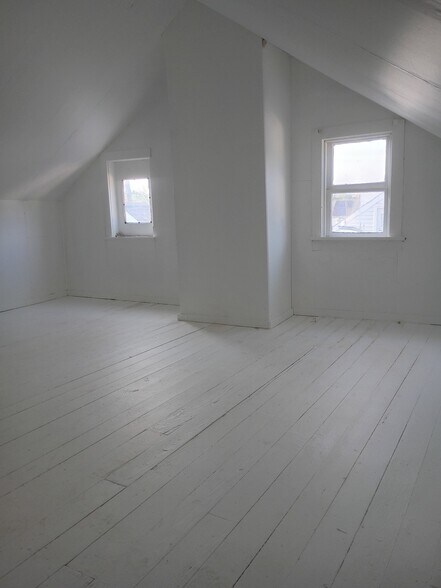 Building Photo - 259 S Partridge St