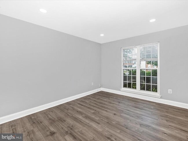 Building Photo - 13114 Thackery Pl