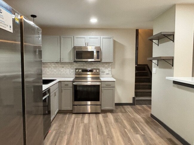 Building Photo - 4 Bed, 3 Bath Home Available Now!  MileSto...