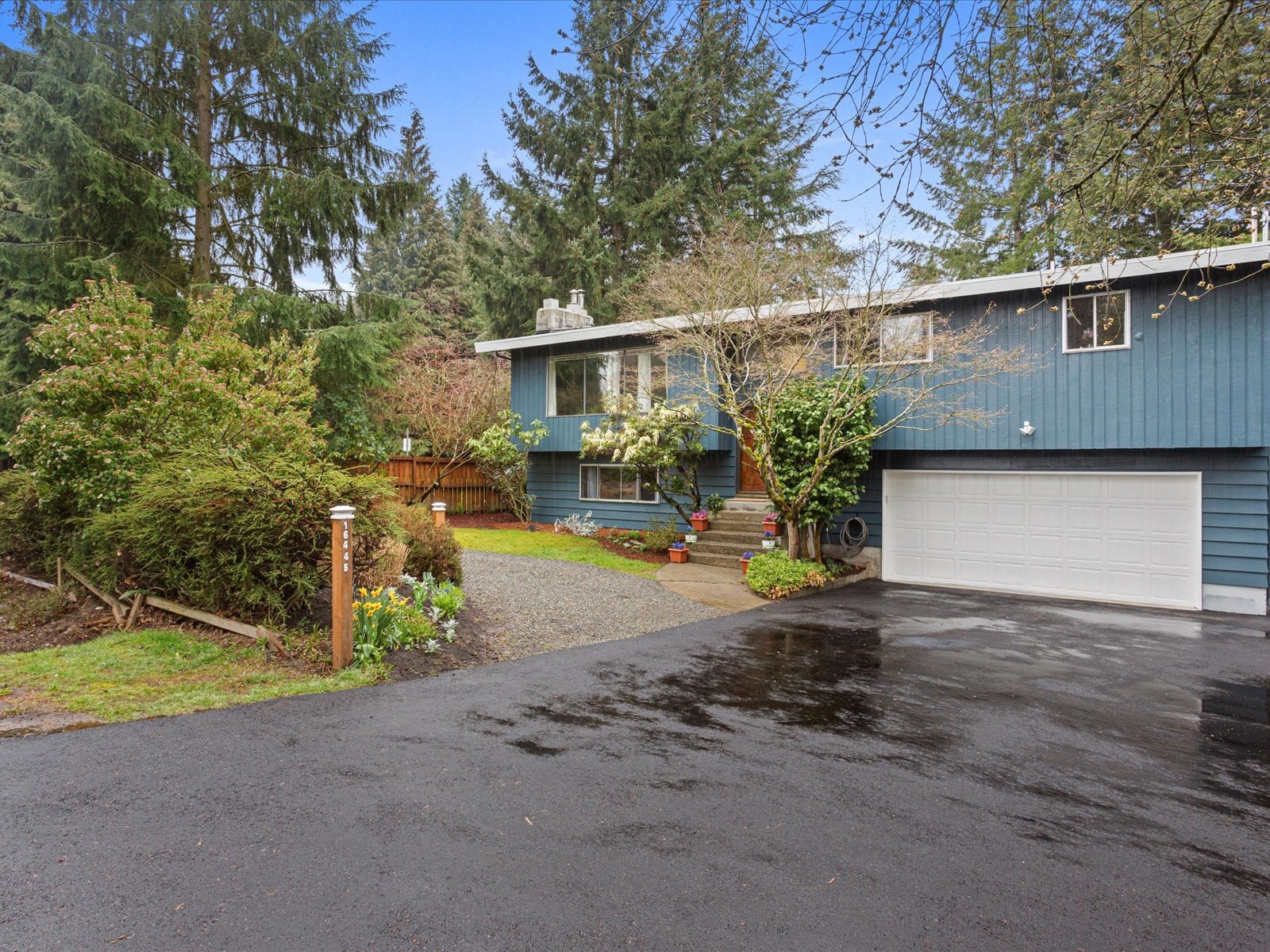 Building Photo - 16445 Ambaum Blvd S