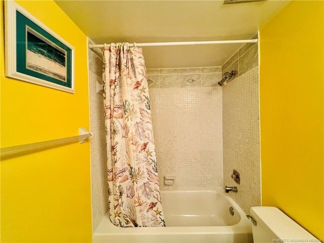Building Photo - 7430 S Ocean Dr