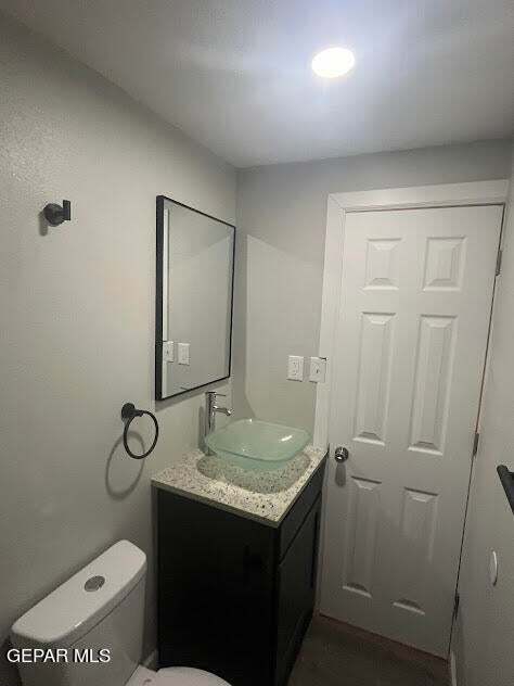 Building Photo - 8761 Lawson St