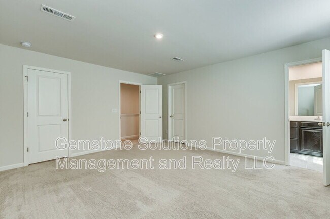 Building Photo - 1022 Cone Blvd