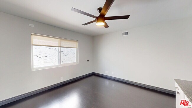 Building Photo - 4272 Don Jose Dr