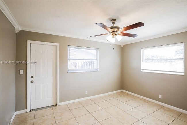 Building Photo - 4314 Taft St