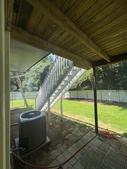 Building Photo - 2700 Fort Daniels Dr