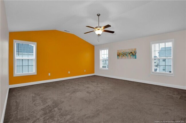 Building Photo - 313 Fountain Grove Dr