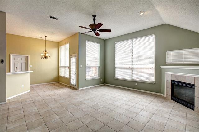 Building Photo - 2120 Los Rios Blvd
