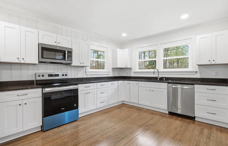 Building Photo - 8202 Vaughan Rd