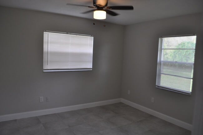 Building Photo - Quaint Home with all Tile floors