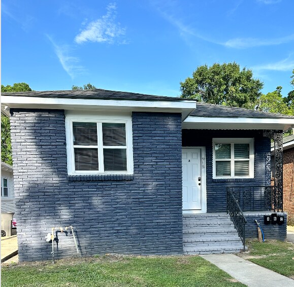 Primary Photo - 915 S 12th St