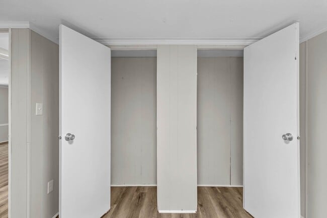 Building Photo - 100 Caviness Dr