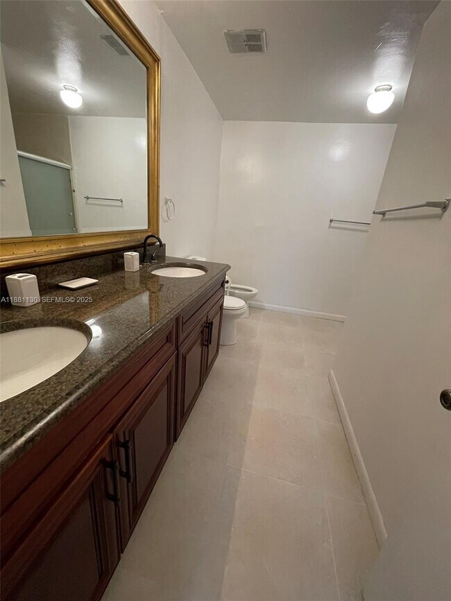 Building Photo - 2718 S University Dr