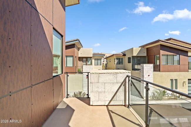 Building Photo - 1 Easy St