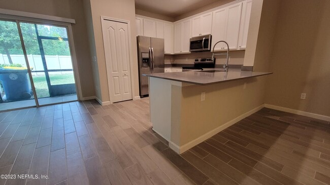 Building Photo - 2567 Sandy Dune Dr