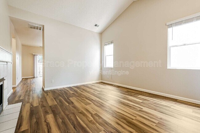 Building Photo - 8334 S Quay Ct