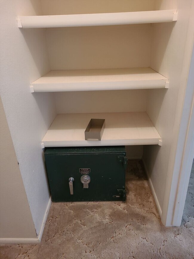 Building Photo - 650 Butler Blvd