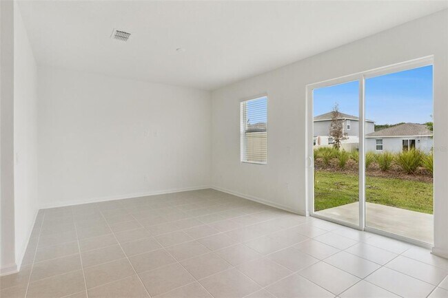 Building Photo - 2701 Skyline Lp