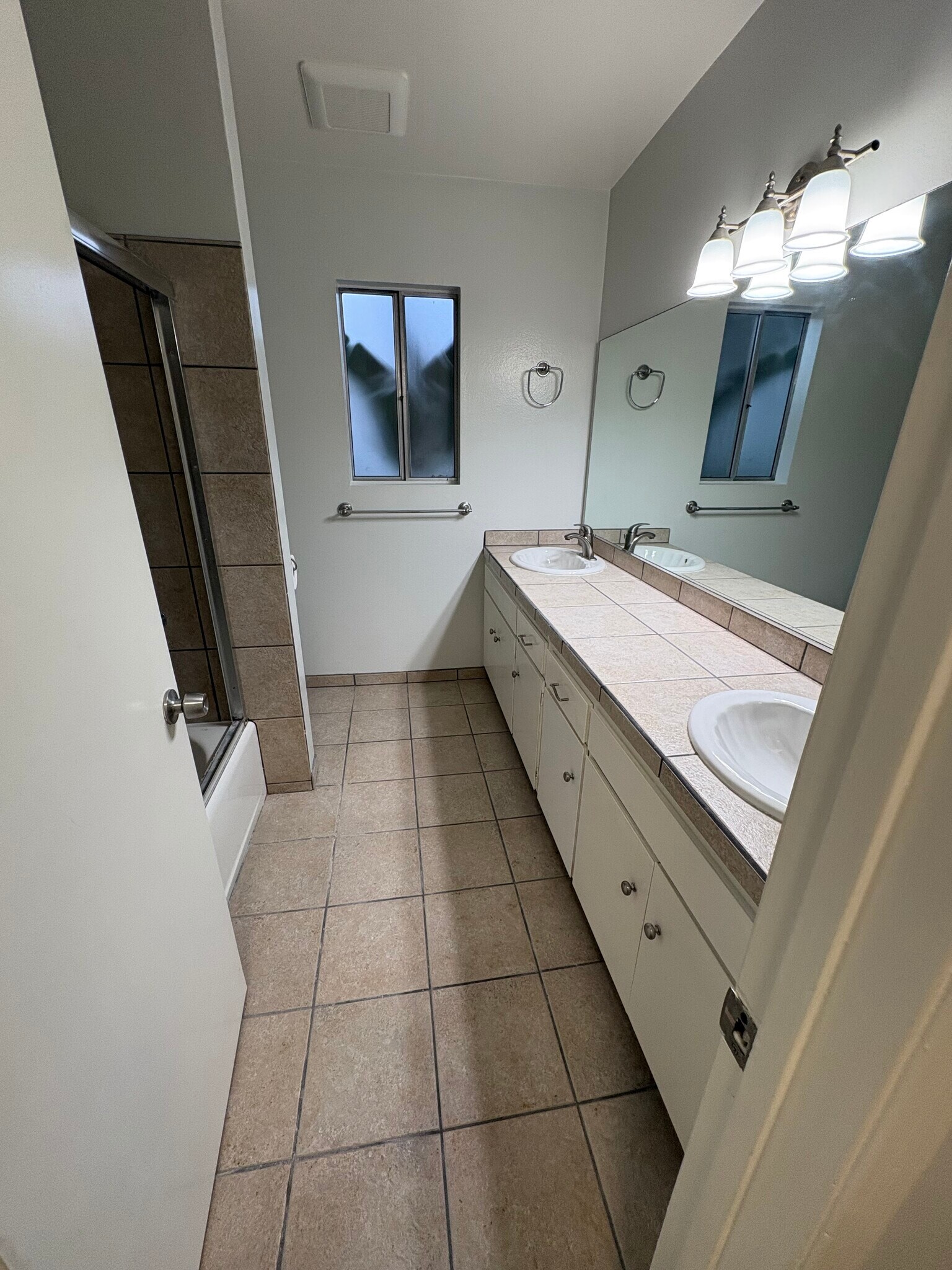 Double sink vanity with a lot of storage - 3322 Helms Ave