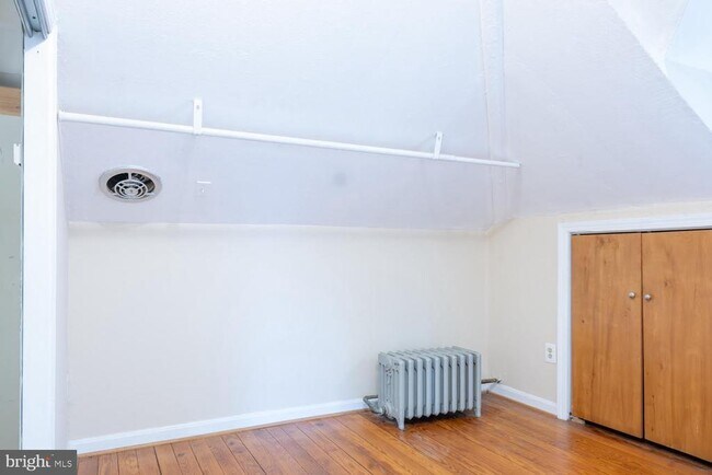 Building Photo - 804 20th St S