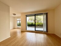 Building Photo - Private Courtyard Level Flat with Outdoor ...