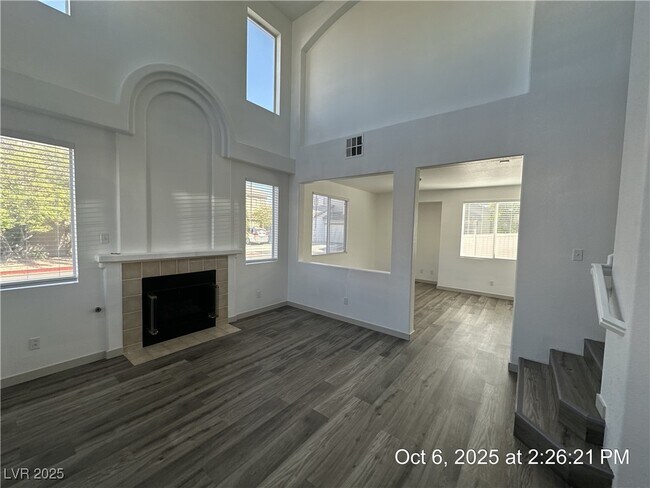 Primary Photo - 5409 Mocine Elm Ct