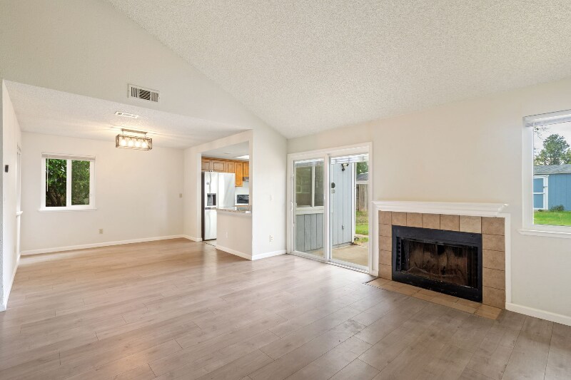 Building Photo - 4917 Aizenberg Cir