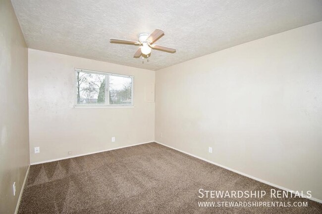 Building Photo - 336 S 51st Pl