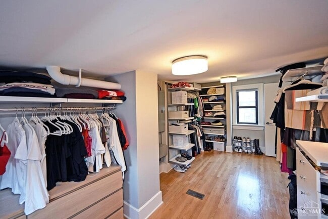 Building Photo - 27 Mercer St