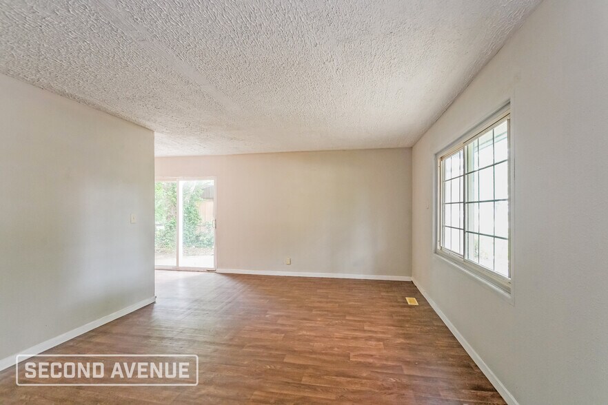 Building Photo - 9226 E 36th Pl