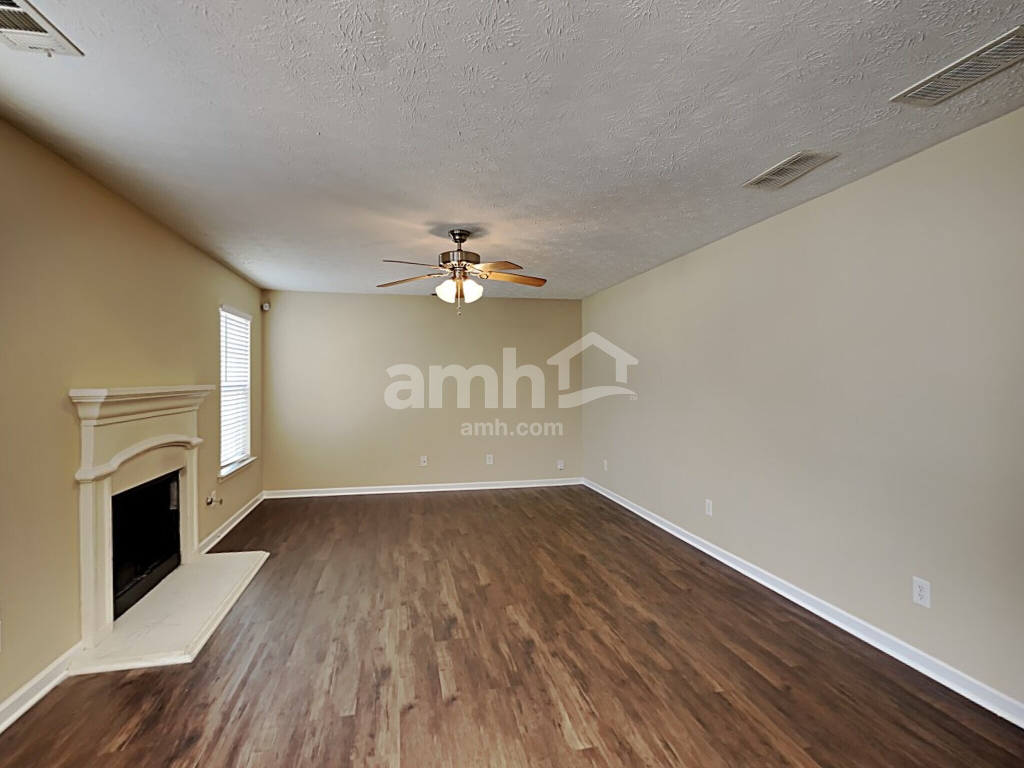 Building Photo - 2385 Braelin Loop