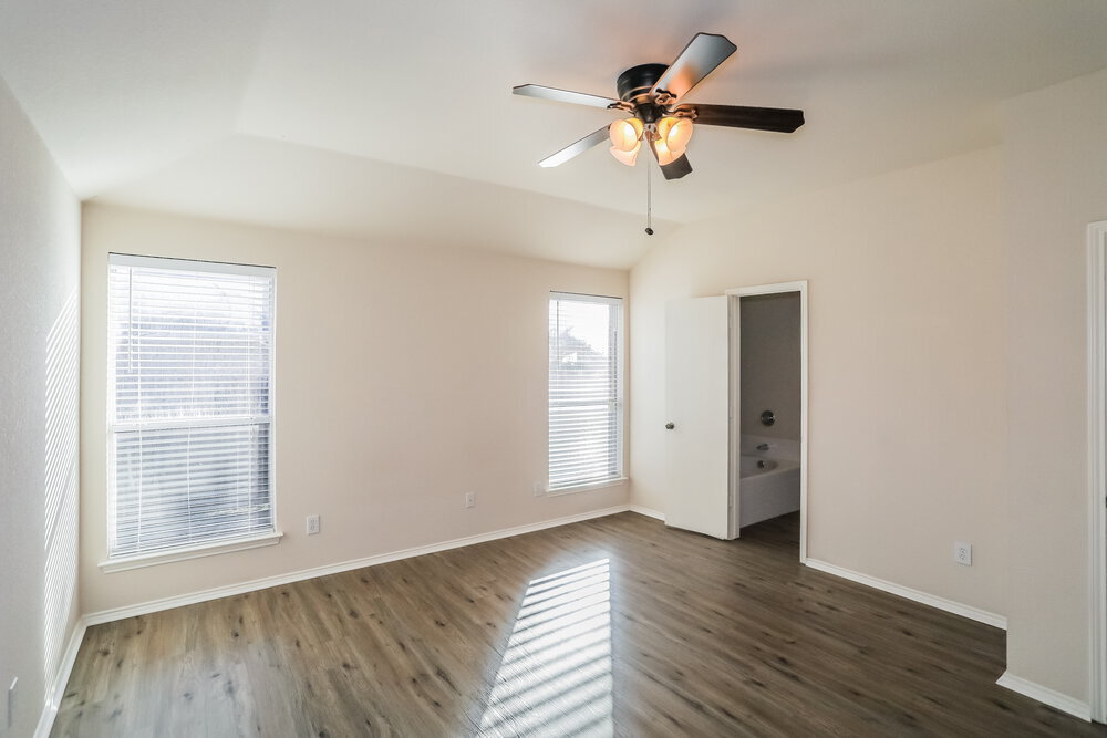 Building Photo - 12249 Shadow Wood Trail