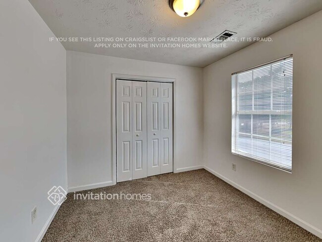 Building Photo - 385 Crestfield Cir