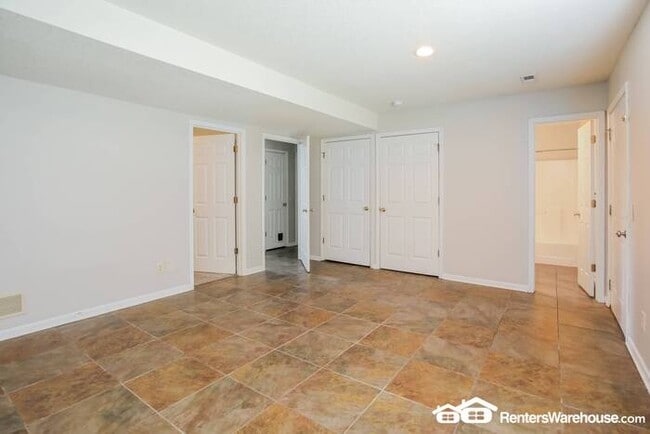 Building Photo - Beautiful 4 bed, 3 bath Home in Kearney! A...
