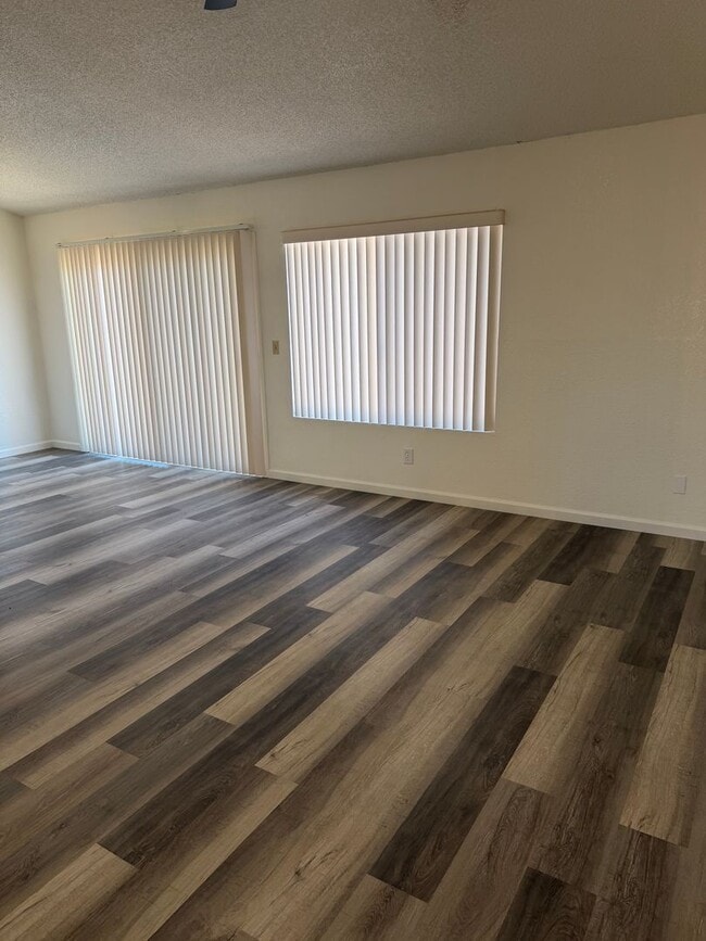 Building Photo - Updated 2 Bedroom 2 Bath with Office Near Fort Huachuca
