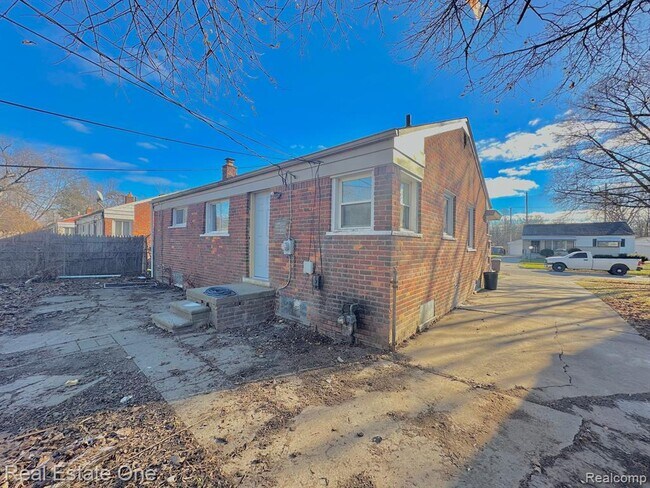 Building Photo - 29916 Brooklane St