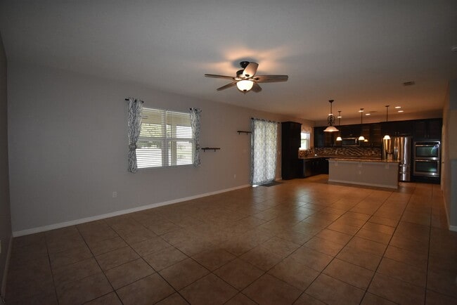 Building Photo - 4 Bed/3.5 Bath, Pool and Waterfront home, ...