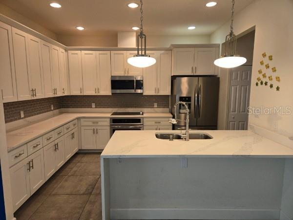 Building Photo - 922 Centaury Dr