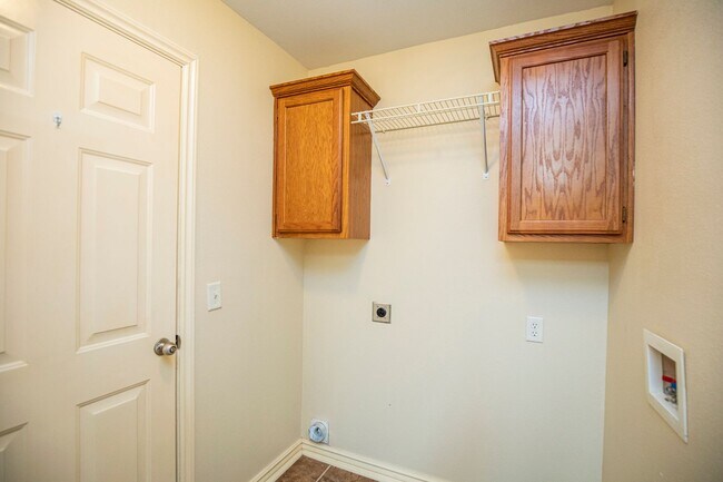 Building Photo - ***541 Tamarron Drive***